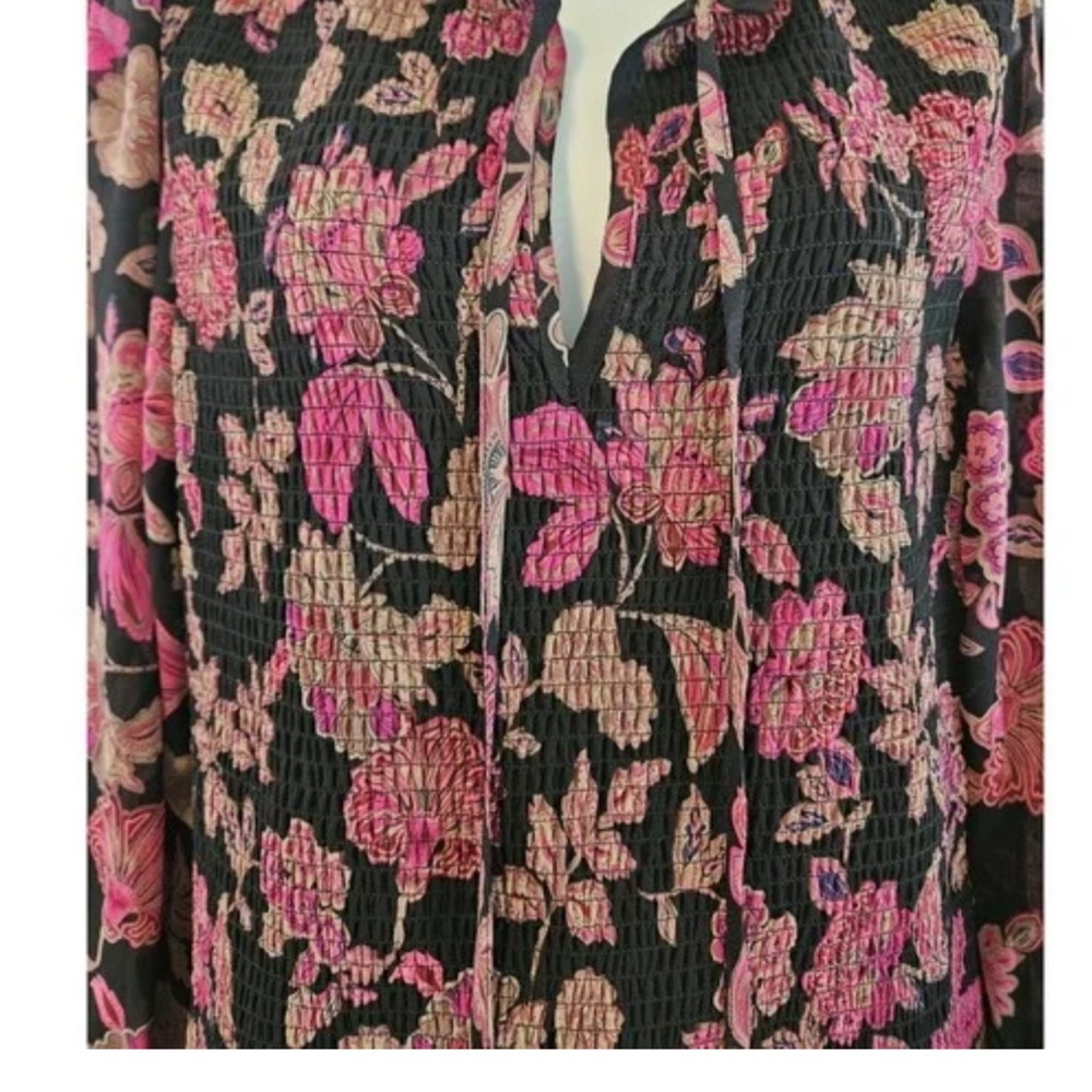 NWT Sanctuary Women’s Smocked Black & Pink Floral Blouse Top Feminine‎ - Picture 3 of 7